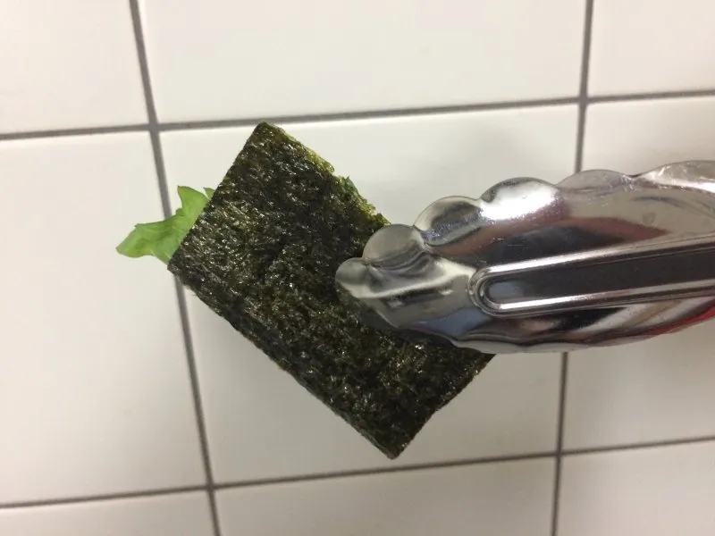 納豆の天ぷらレシピ 納豆入りの海苔を2つ折り