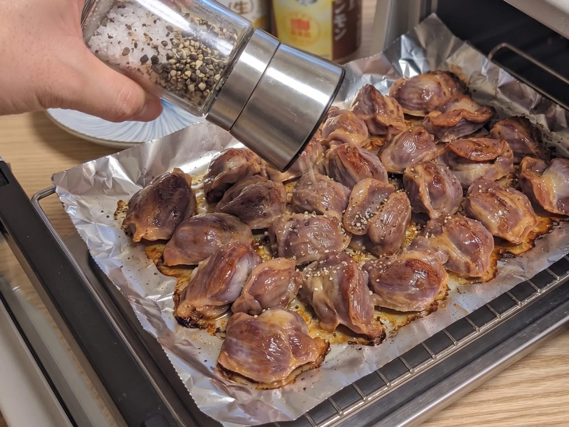 塩コショウを振って盛り付け