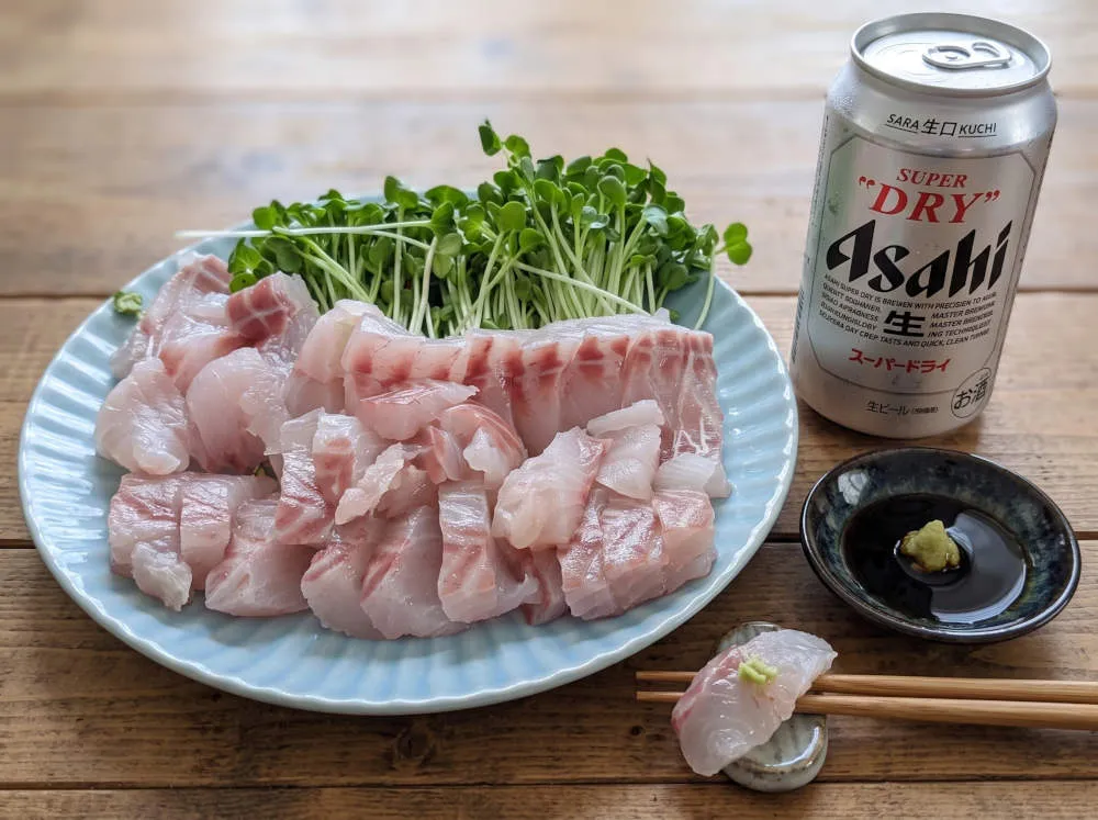 スズキの刺身 カイワレ添え 完成