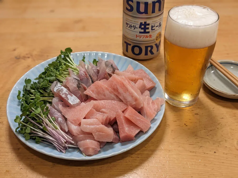 バチマグロのハラモとアジの刺身 盛り付け完成
