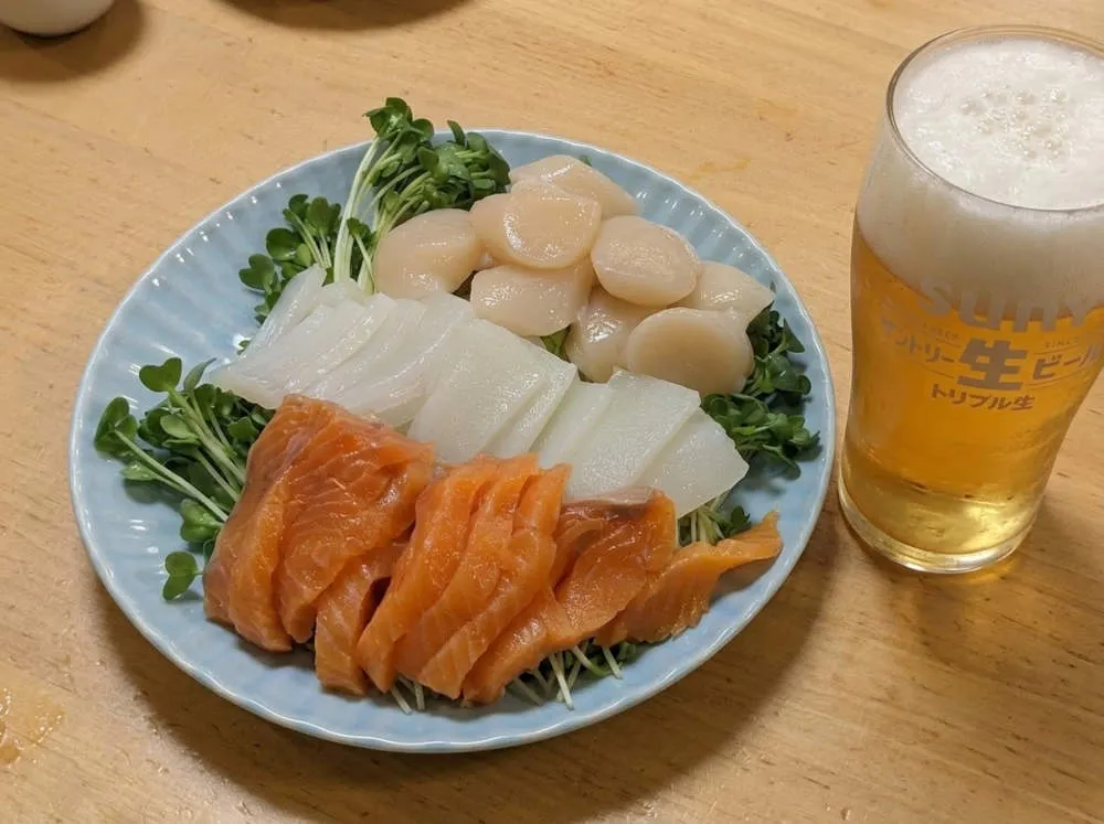 イカ刺しメインの贅沢海の幸プレート 完成
