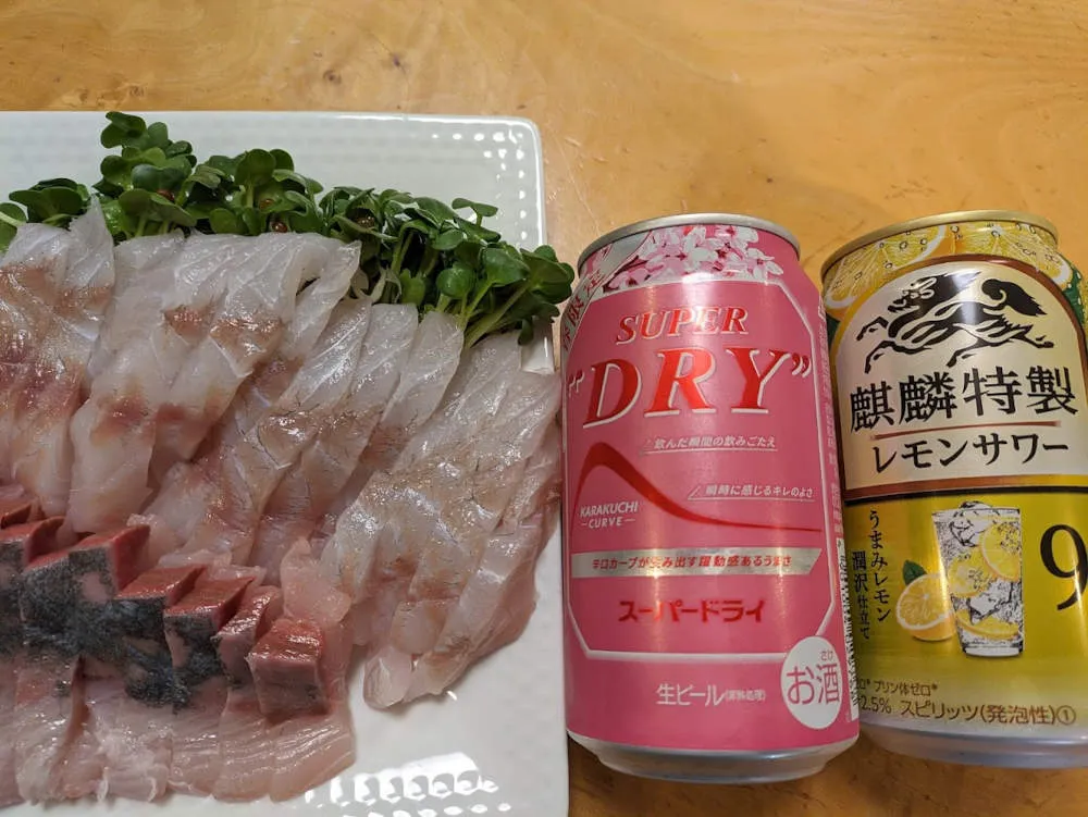 スズキとカンパチの刺身盛り合わせ 完成